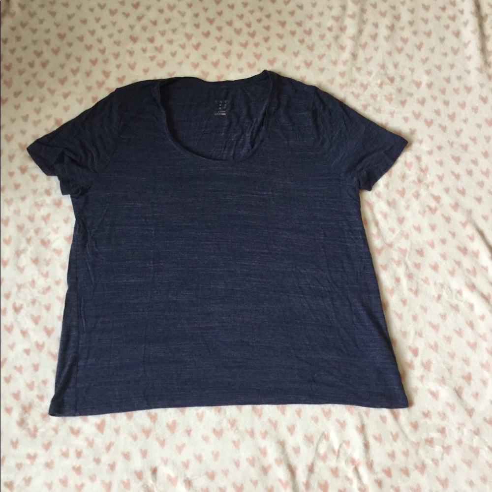 Women’s T-shirt